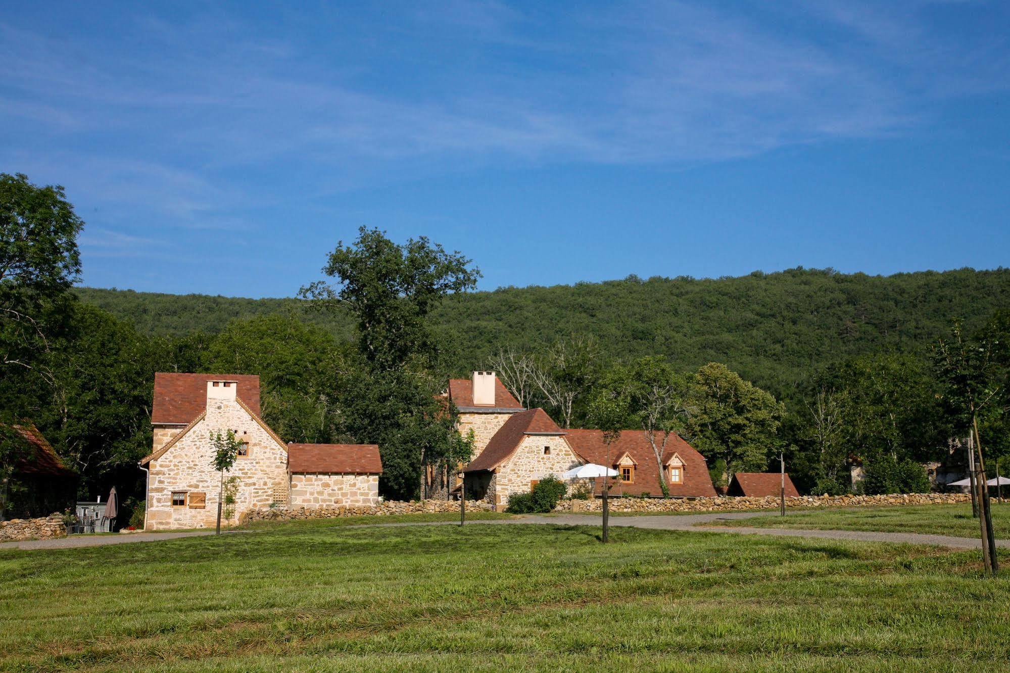 Le Hameau Du Quercy Bed and Breakfast Frontenac  Exteriör bild